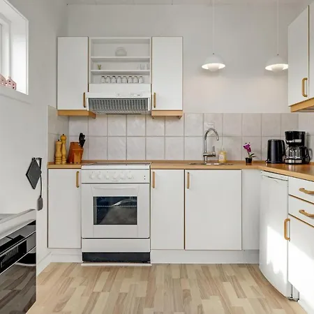 Pet Friendly In With House Sea View Daire Allinge-Sandvig