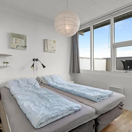 Stunning Apartment In Allinge With House Sea View * Allinge-Sandvig