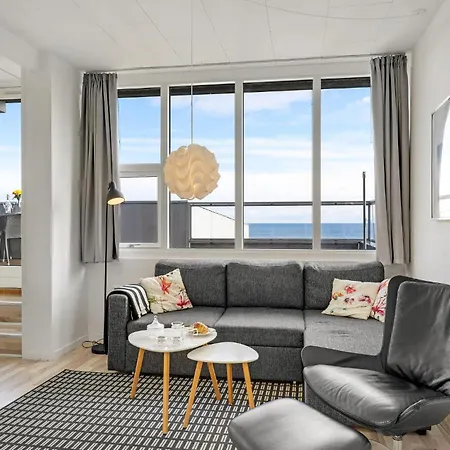 Stunning Apartment In Allinge With House Sea View * Allinge-Sandvig