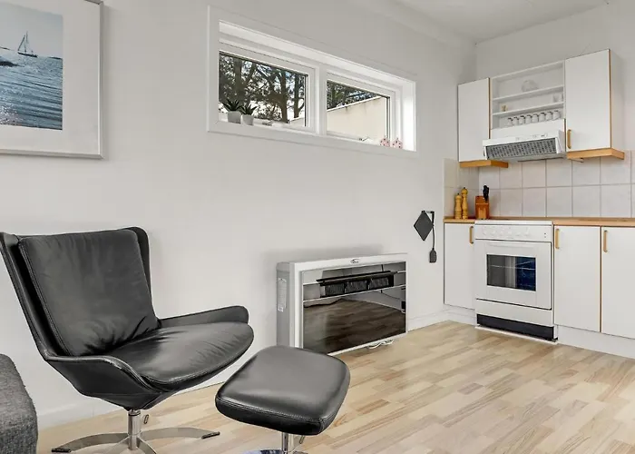 2 Bedroom In * Allinge-Sandvig